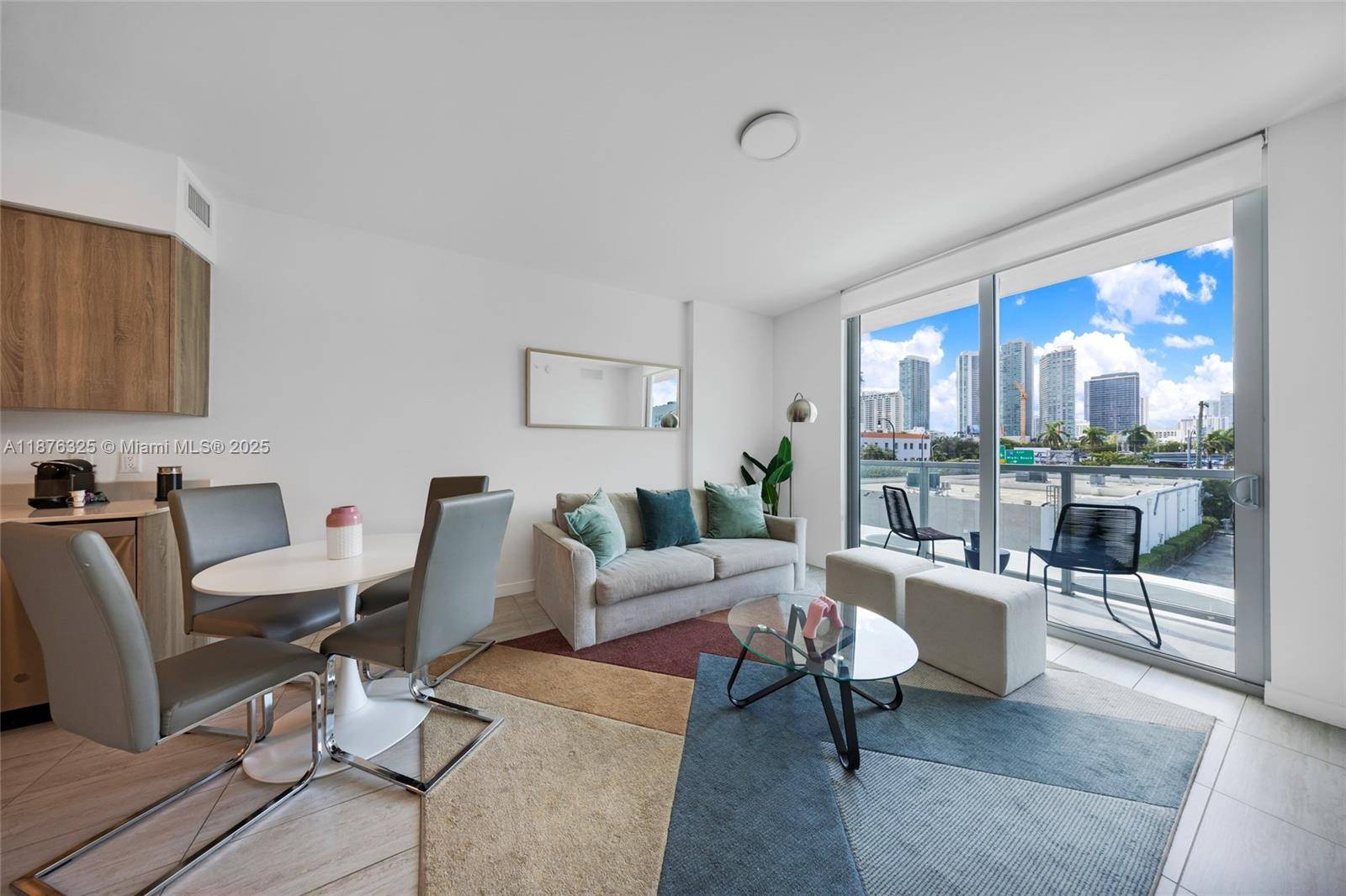 Remarks Located in Miami Design District, this unit with a exquisite decoration has one bedroom with a very big walking closet where a single bed fits perfectly well, balcony overlooking ...