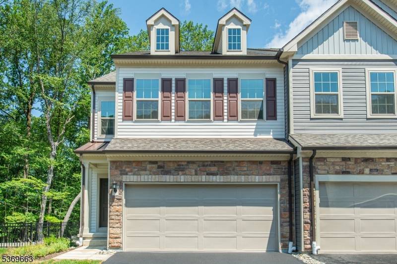 Expect to be impressed with this BRAND NEW townhome available for immediate occupancy.