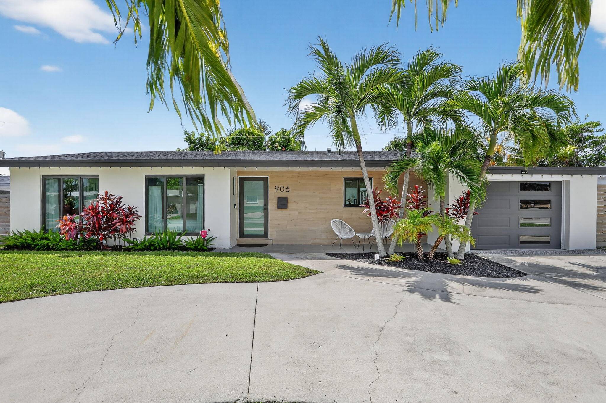 Experience this Stunning Fully Remodeled Pool Home in ''The Cove'', one of Deerfield Beach's most sought after communities !
