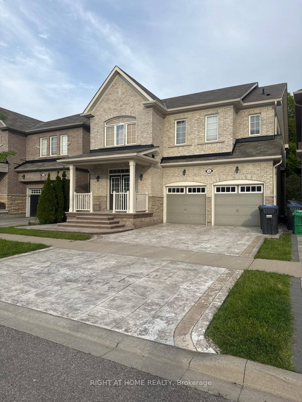 Looking for a comfortable place to call home in Brampton ?