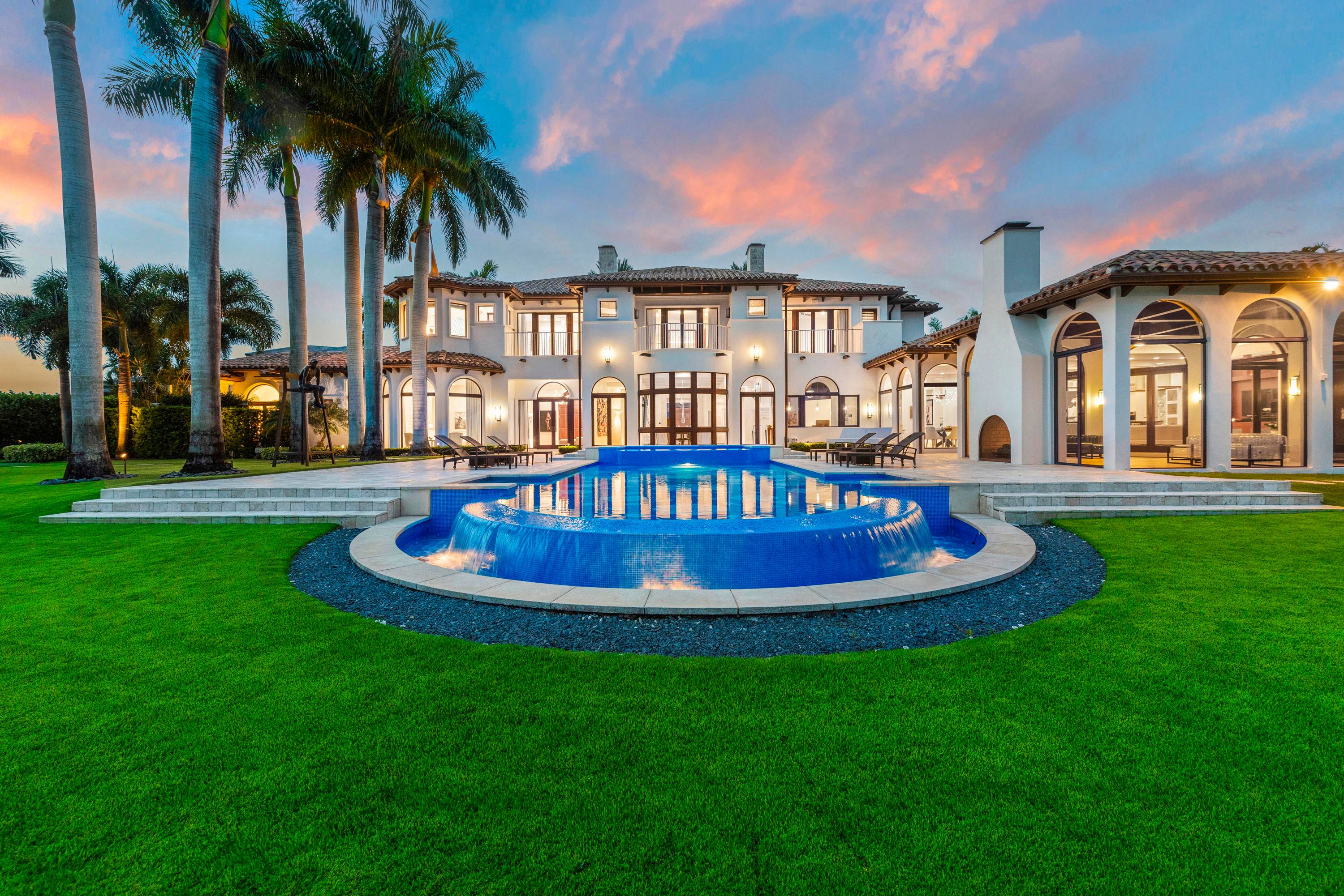 This 'Flawlessly Stunning' fully furnished residence is the epitome of Luxury Estate living, with the finest south southwest cul de sac waterfront location in a community of gorgeous one acre ...