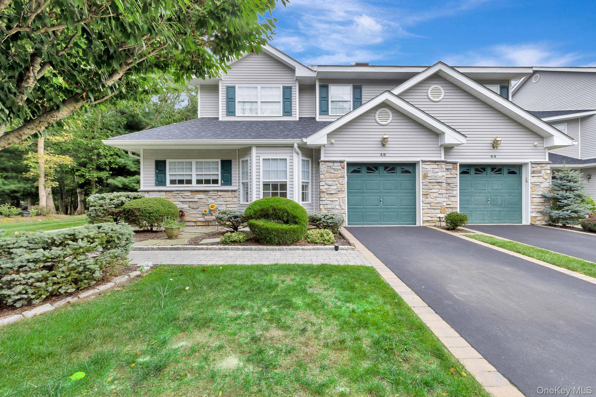 Welcome to 42 Willow Wood Drive.