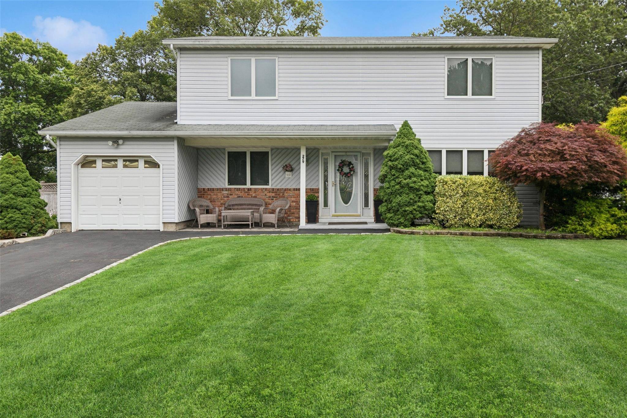 Welcome to this beautiful and updated 3 bedroom, 2.