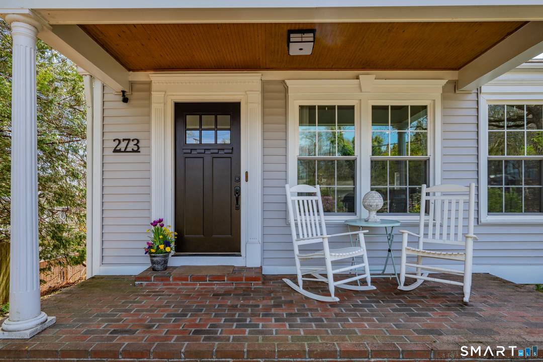 Discover your dream home in the University area of Fairfield.