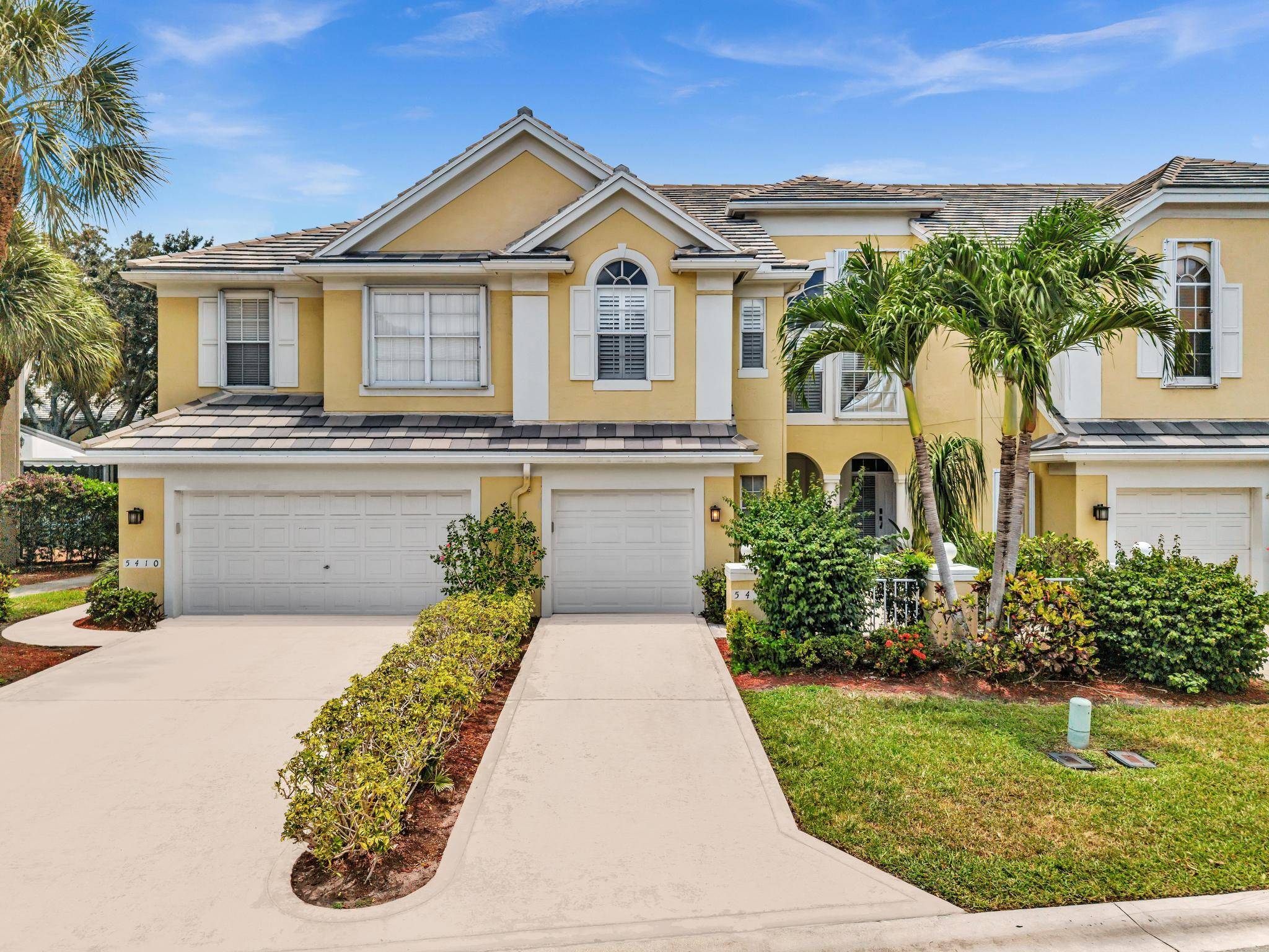 Fantastic 3 2. 5 TH in desirable Grand Fairfield.