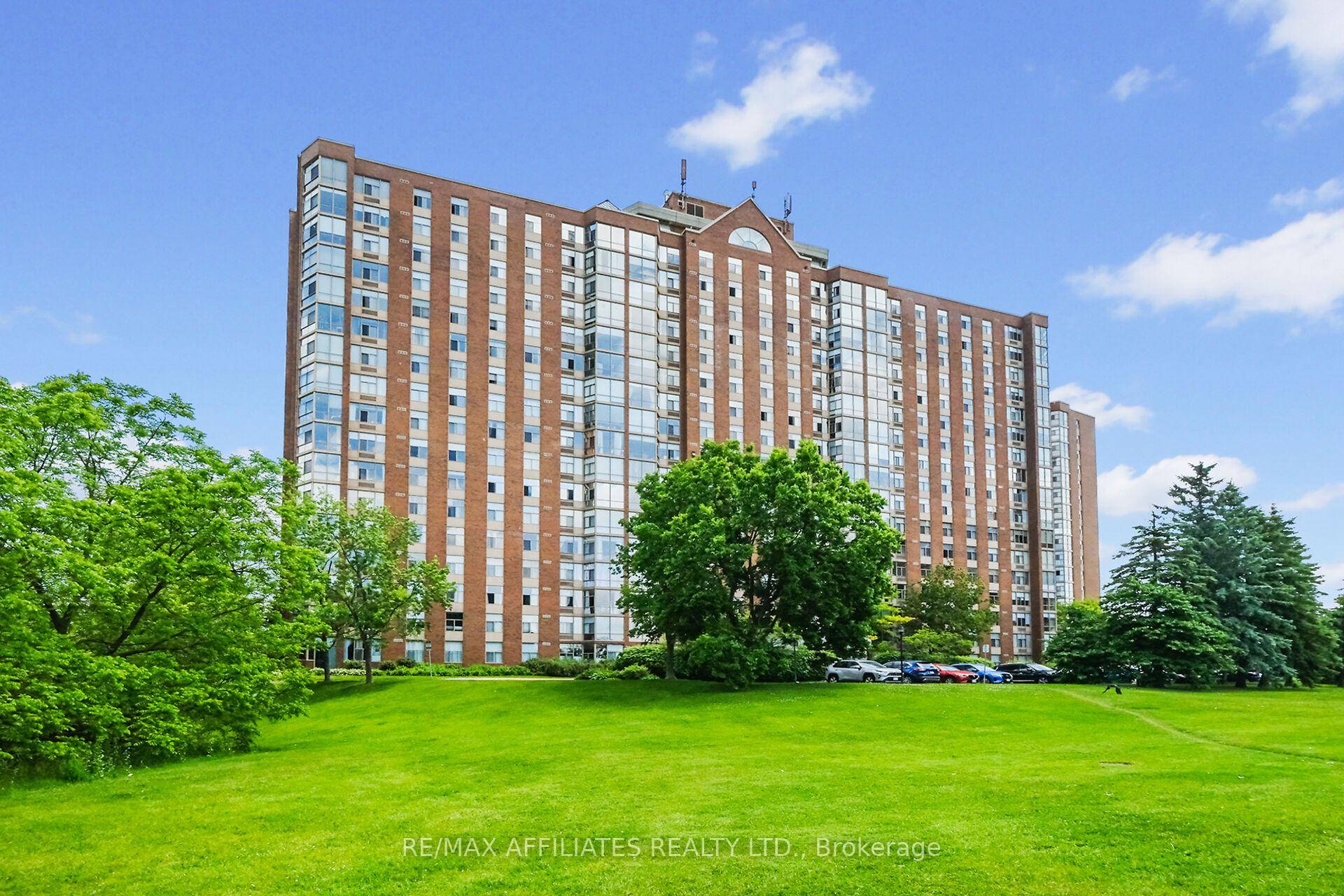 Spacious 2 Bedroom, 2 Bath Condo with Modern Comforts.