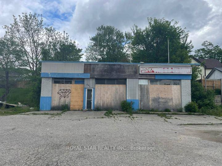 Great Opportunity To Unlock Commercial Use Property In The Heart of Woodstock With C 4 Zoning.