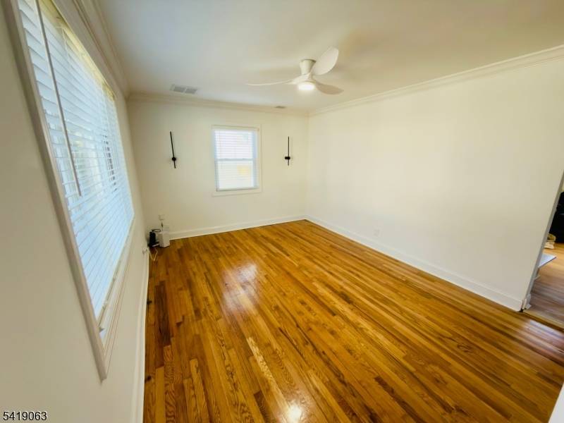 Beautifully renovated 3 bedroom, 2 full bath home located in one of Dover, NJ ?