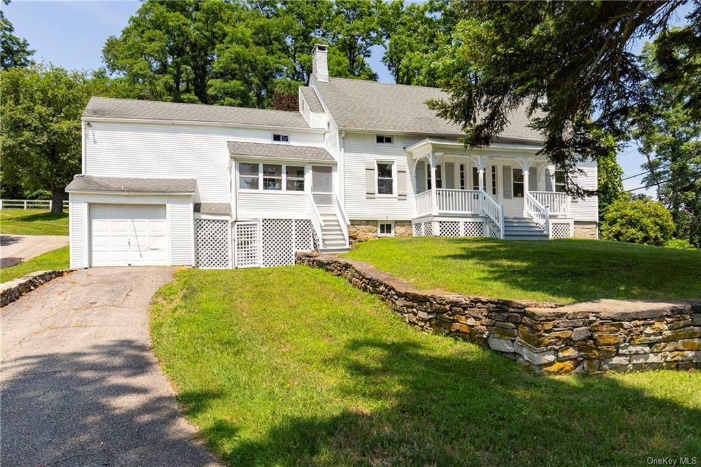 This five bedroom C. 1890 colonial farmhouse is conveniently located between Amenia and Millerton, NY in the heart of the Hudson Valley flanked surrounded by open farmland offering spectacular views, ...