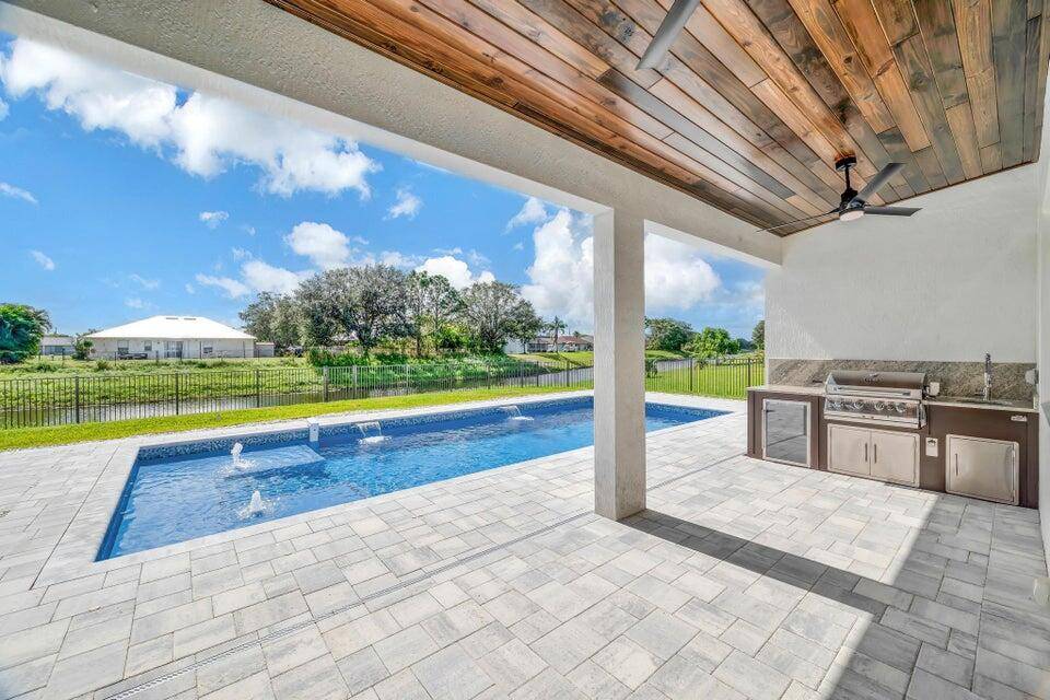 Spectacular BRAND NEW POOL HOME in prime location on the Treasure Coast !