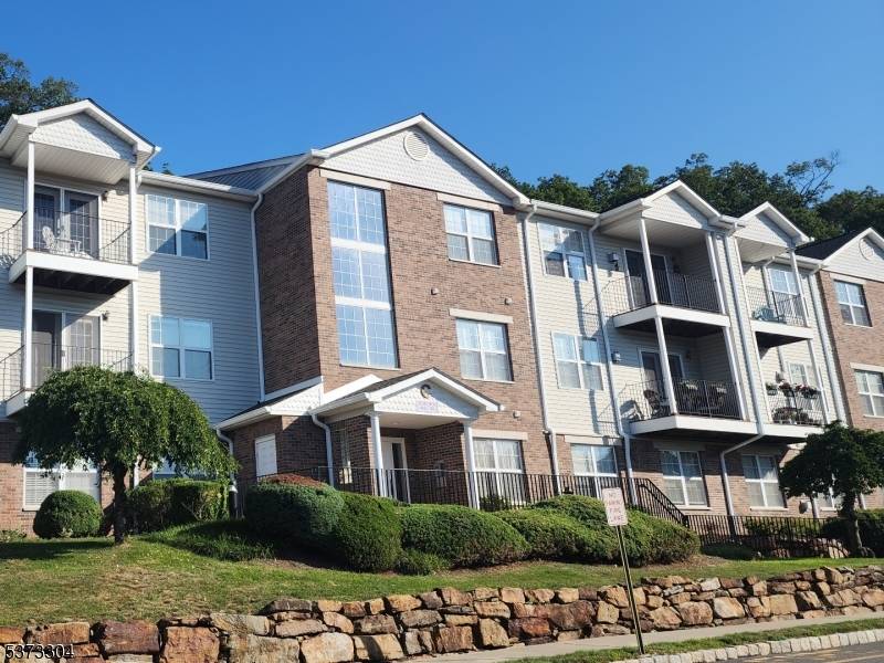 Welcome HOME to this freshly painted, very clean and move in ready condo !