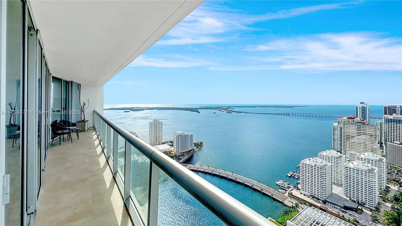 Located on the 50th floor !