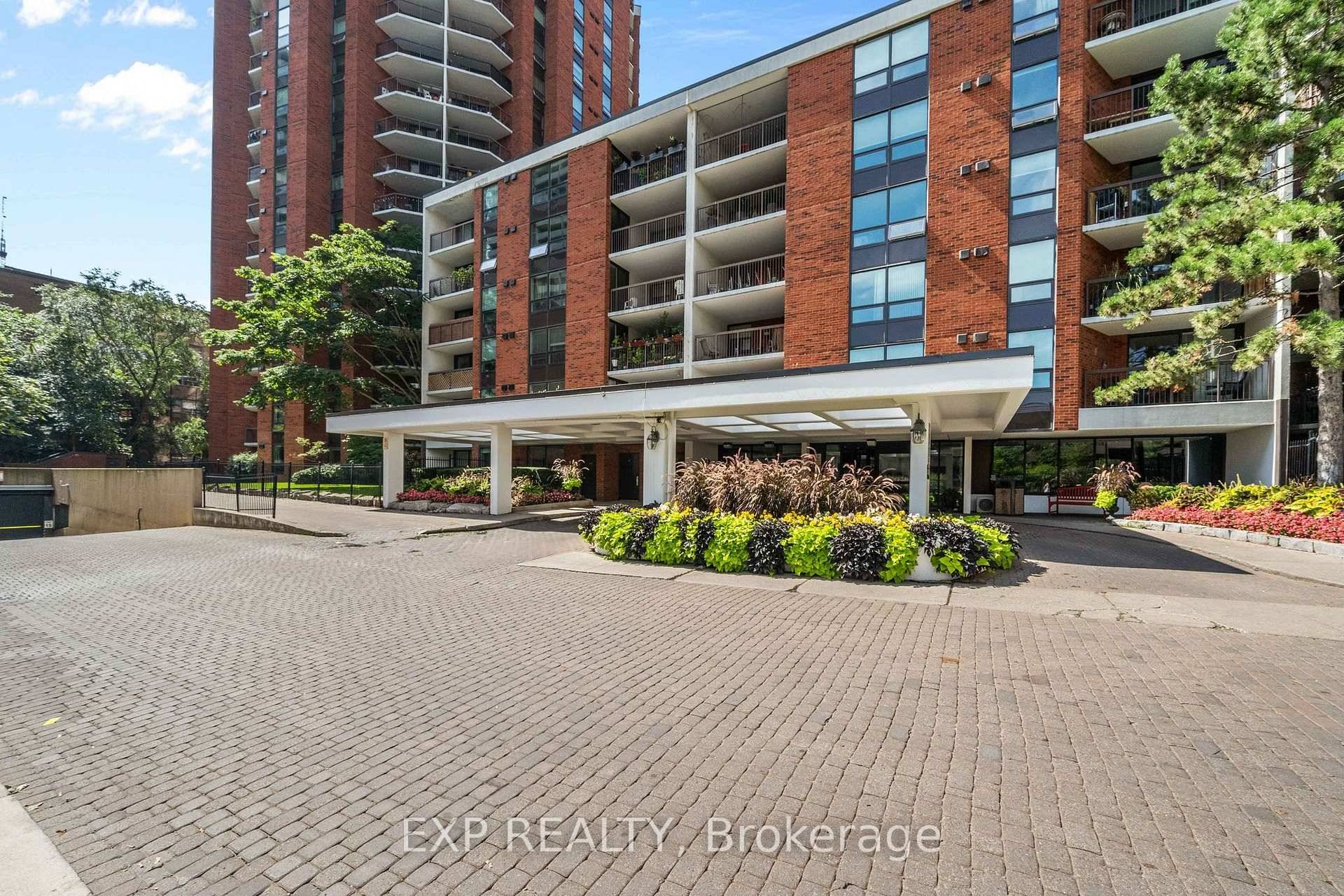 Stunning, fully renovated 2 bedroom, 2 bathroom suite perched on the 19th floor with breathtaking, unobstructed views of downtown Toronto from an oversized balcony.