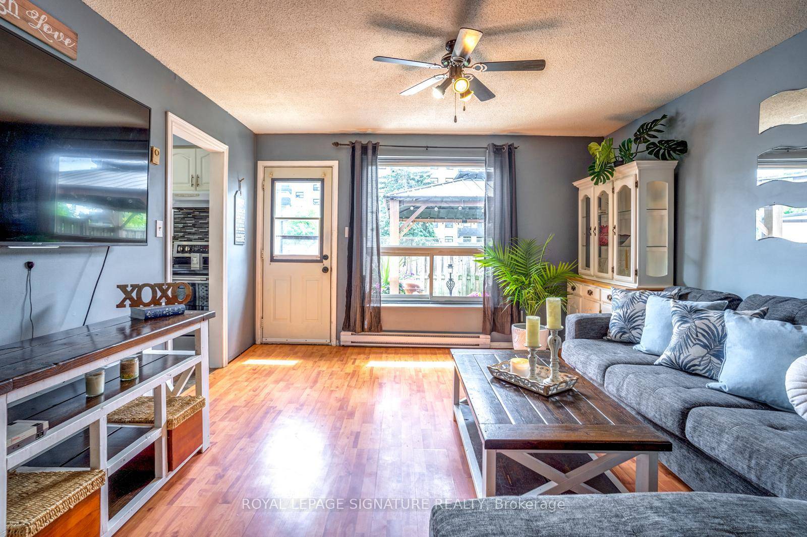 A Special, Charming Home For The Summer !