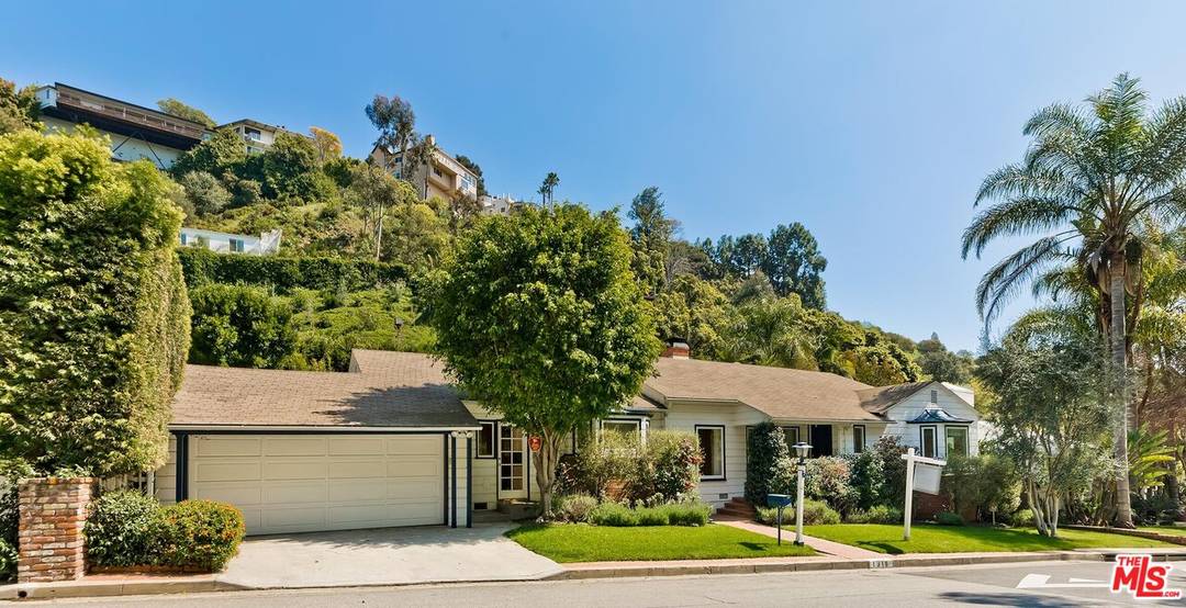 1318 San Ysidro Dr 4BR Beverly Hills Post Office | B.H.P.O. La