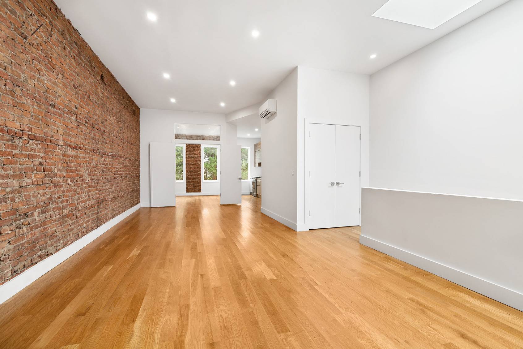BACK ON MARKET ! ! No Fee !
