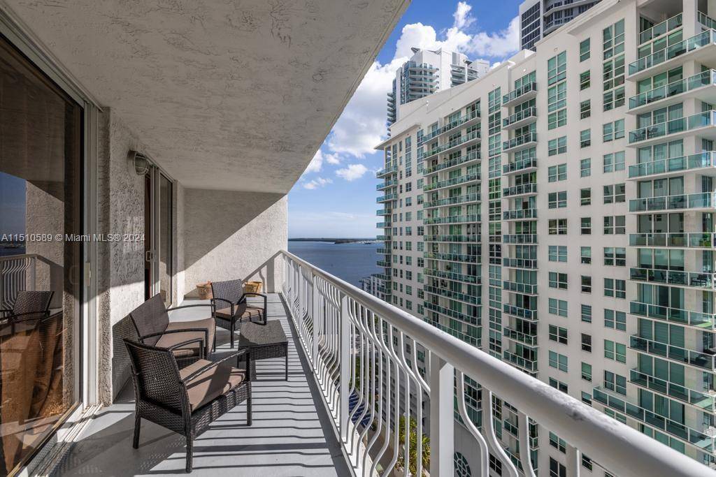 Amazing 1 Bedroom 1 Bathroom Condo, fully furnished unit and airbnb ready building.