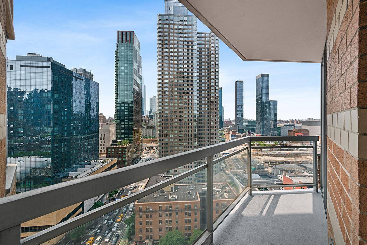 COMPLETELY RENOVATED, SUNNY WITH GREAT VIEWS !