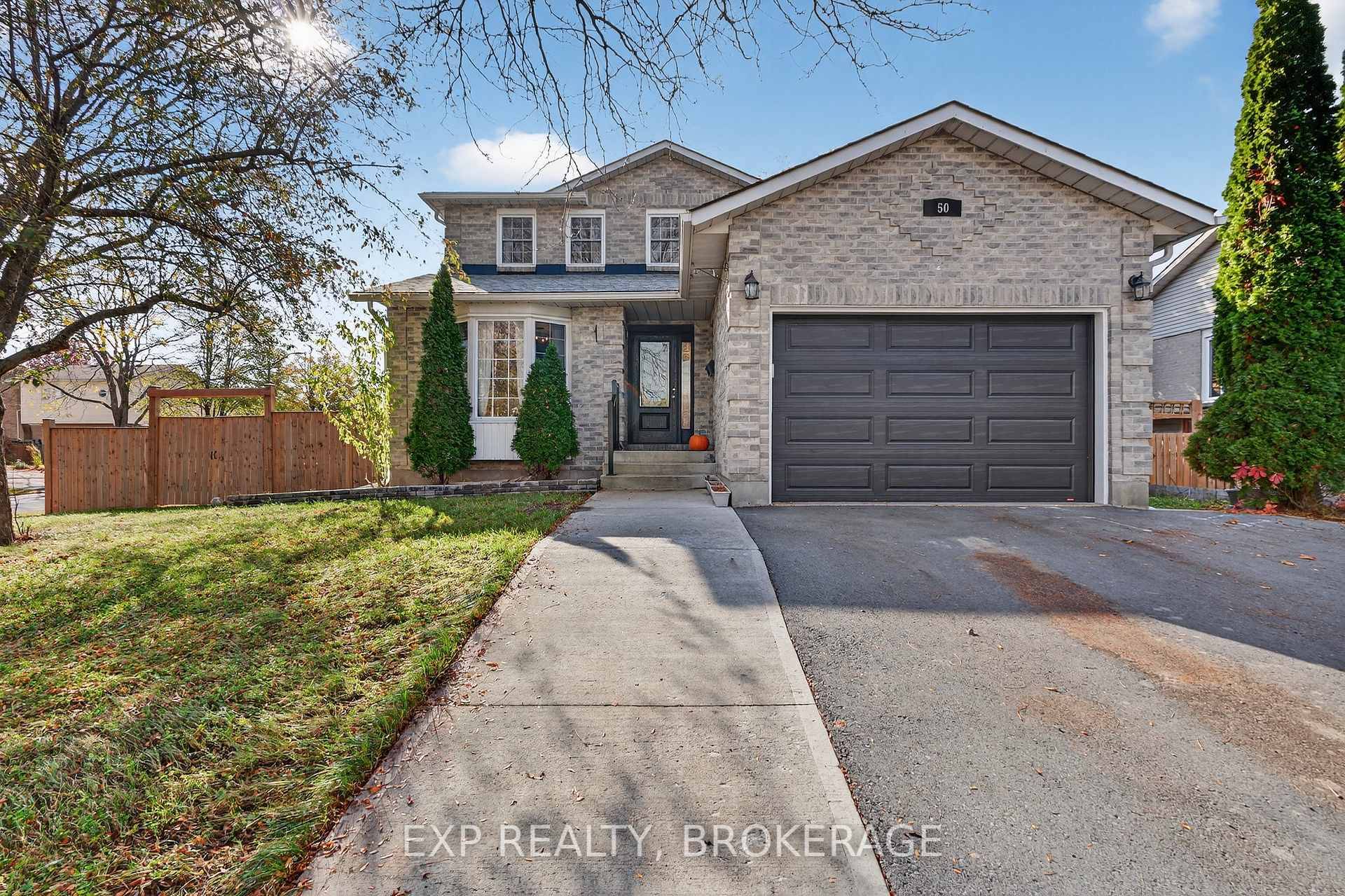 Welcome to 50 Chartwell Crescent !