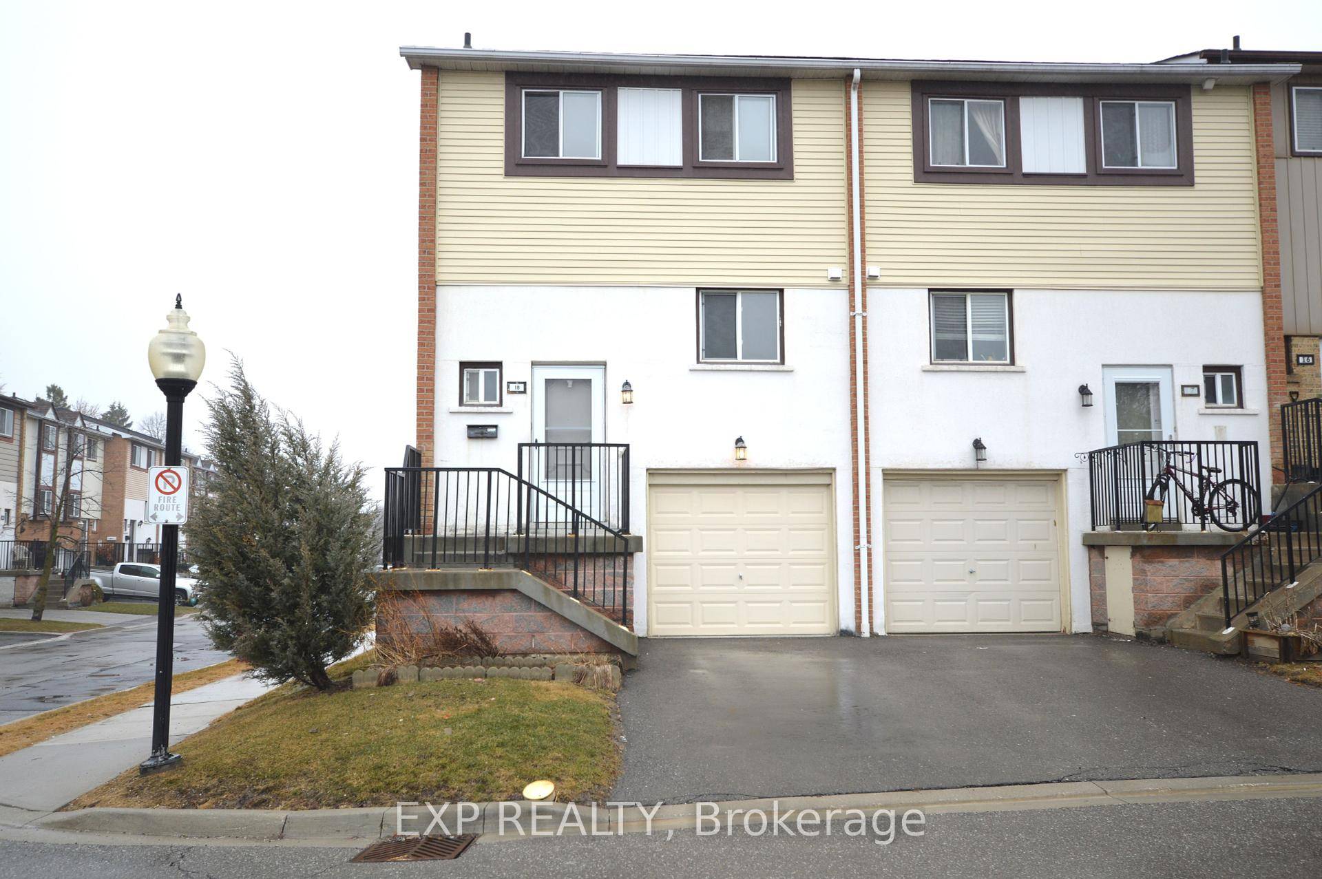 Client RemarksWelcome to 18 Moregate a Beautiful 3 bedroom End unit condo townhouse.