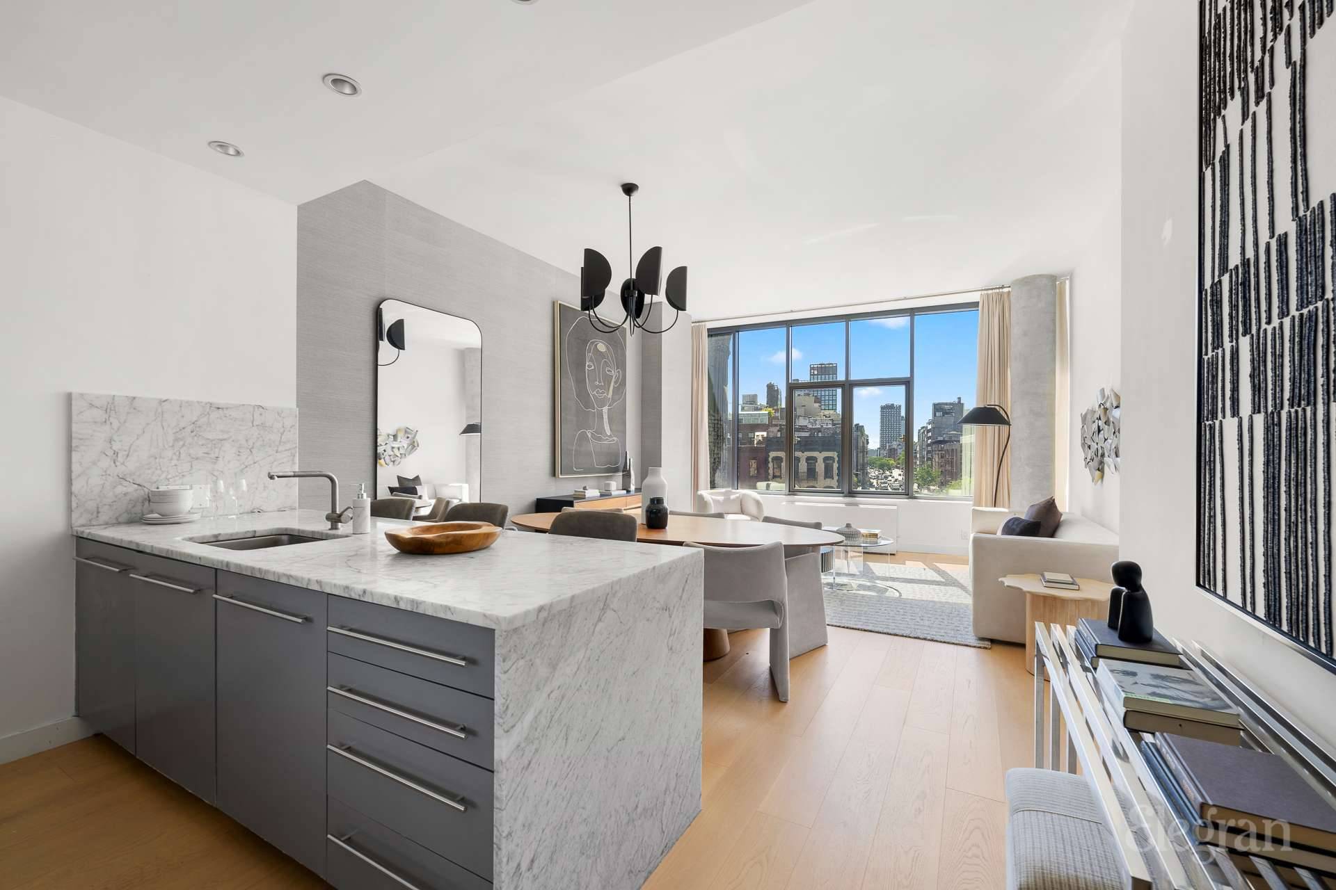 Stunning 2 Bedroom 2 Bathroom in a Full Service Building in SOHO with a VIEW !