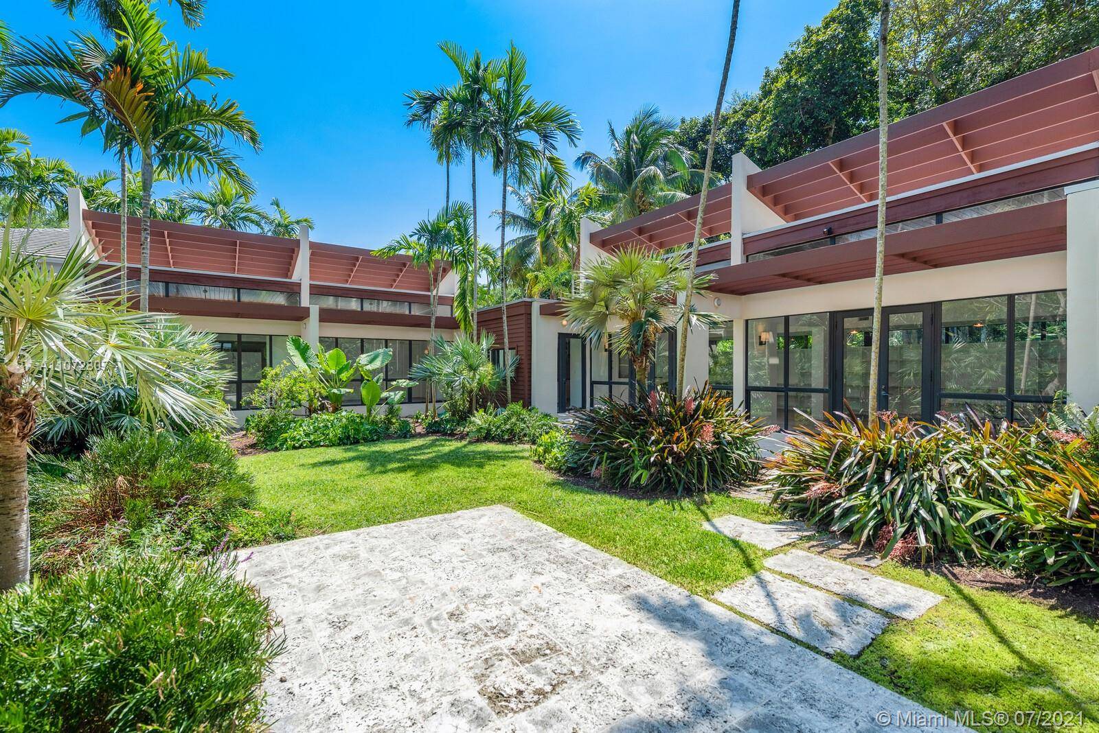 Come rent your Tropical Oasis.