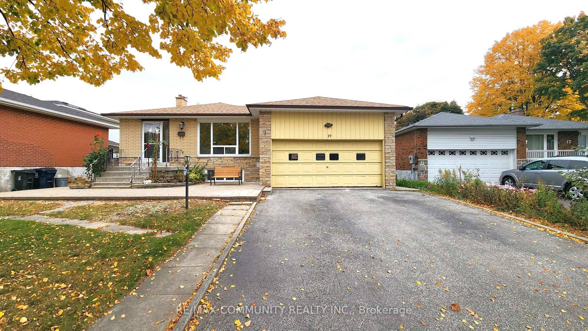 Absolutely stunning double garage detached bungalow located in a highly sought after community in Scarborough.