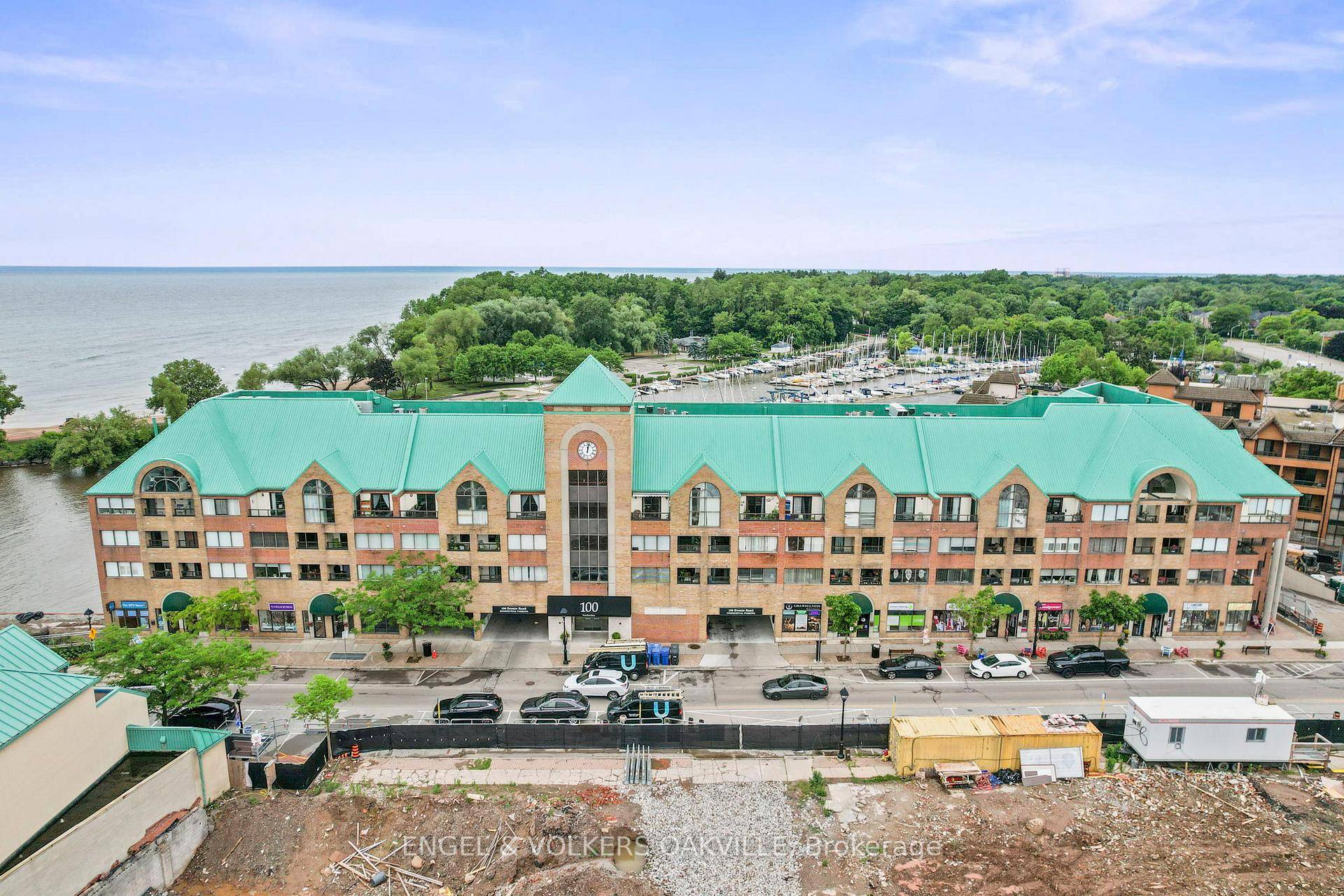 Located in the heart of Oakville's Bronte village.