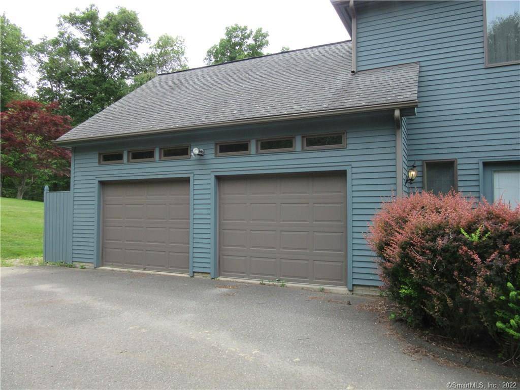 Peaceful private, custom single family home tucked away on a cul de sac.