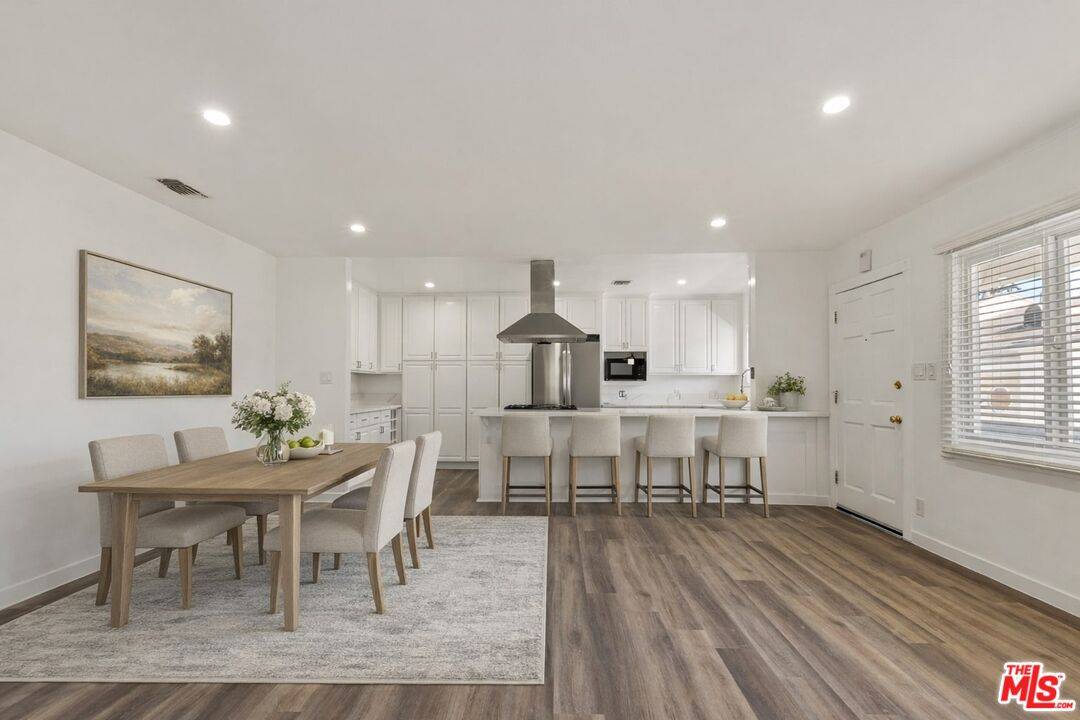 9588  W Olympic Blvd 3BR Beverly Hills La