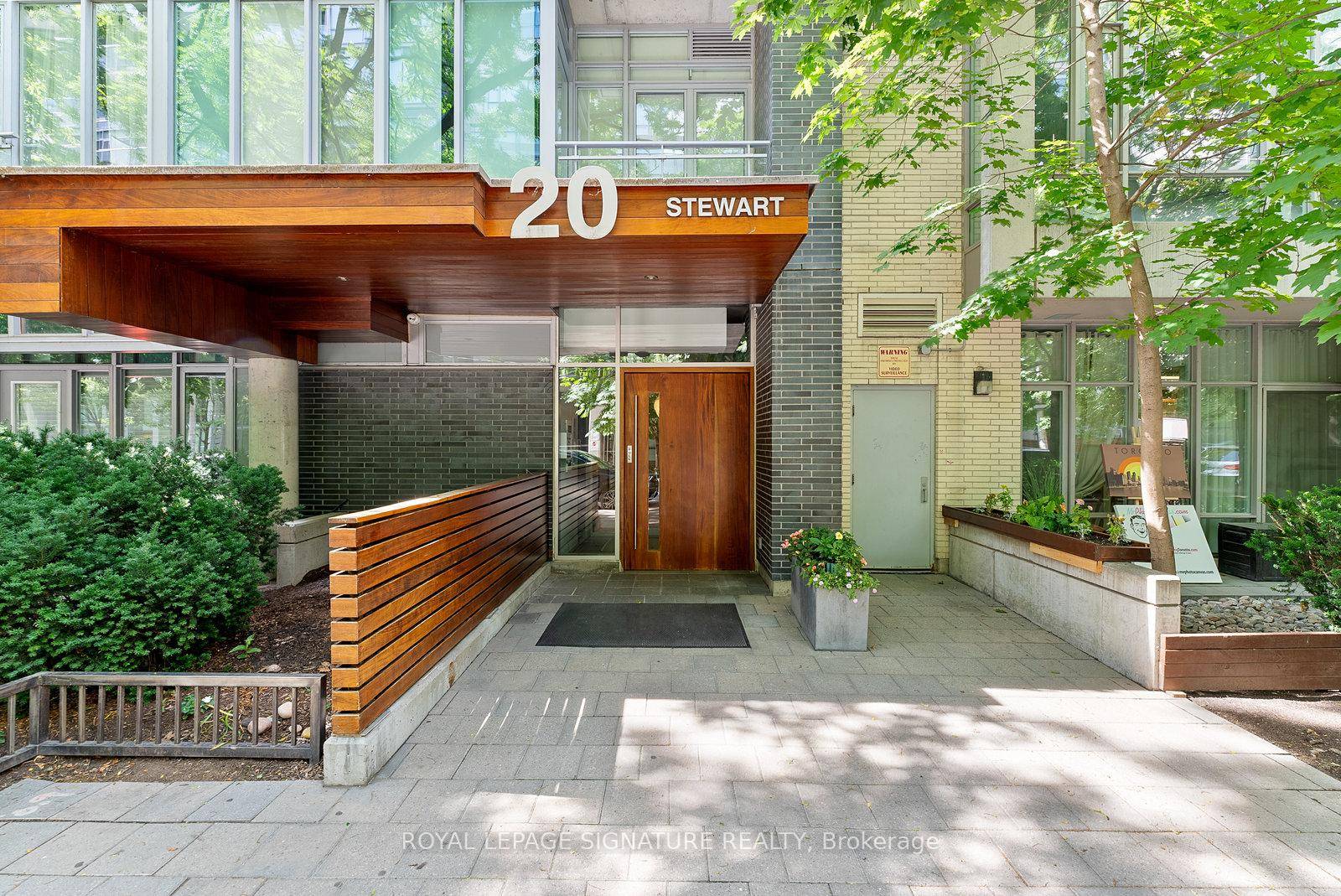 Come find your new home at 20 Stewart, a vibrant community and the finest Boutique building in King West.