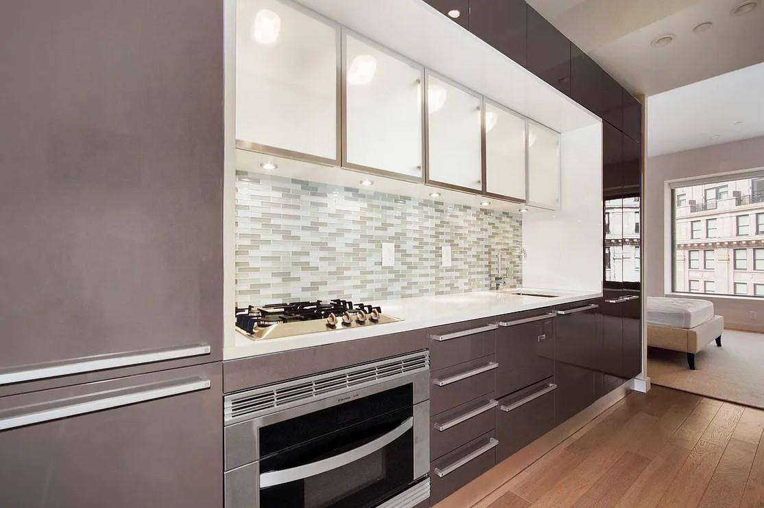 Available August 1 2025 Upon Condo Board approval Unfurnished studio 0 Bed 1 Bath, Approx.