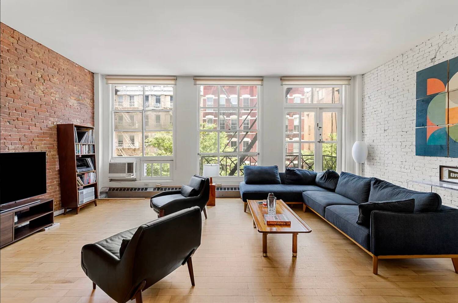 2 BED 2 BATH DUPLEX IN PRIME SOHO AVAILABLE 11 MONTHS THRU JUNE 30, 2026 THIS APARTMENT IS TWO FLIGHTS UP !