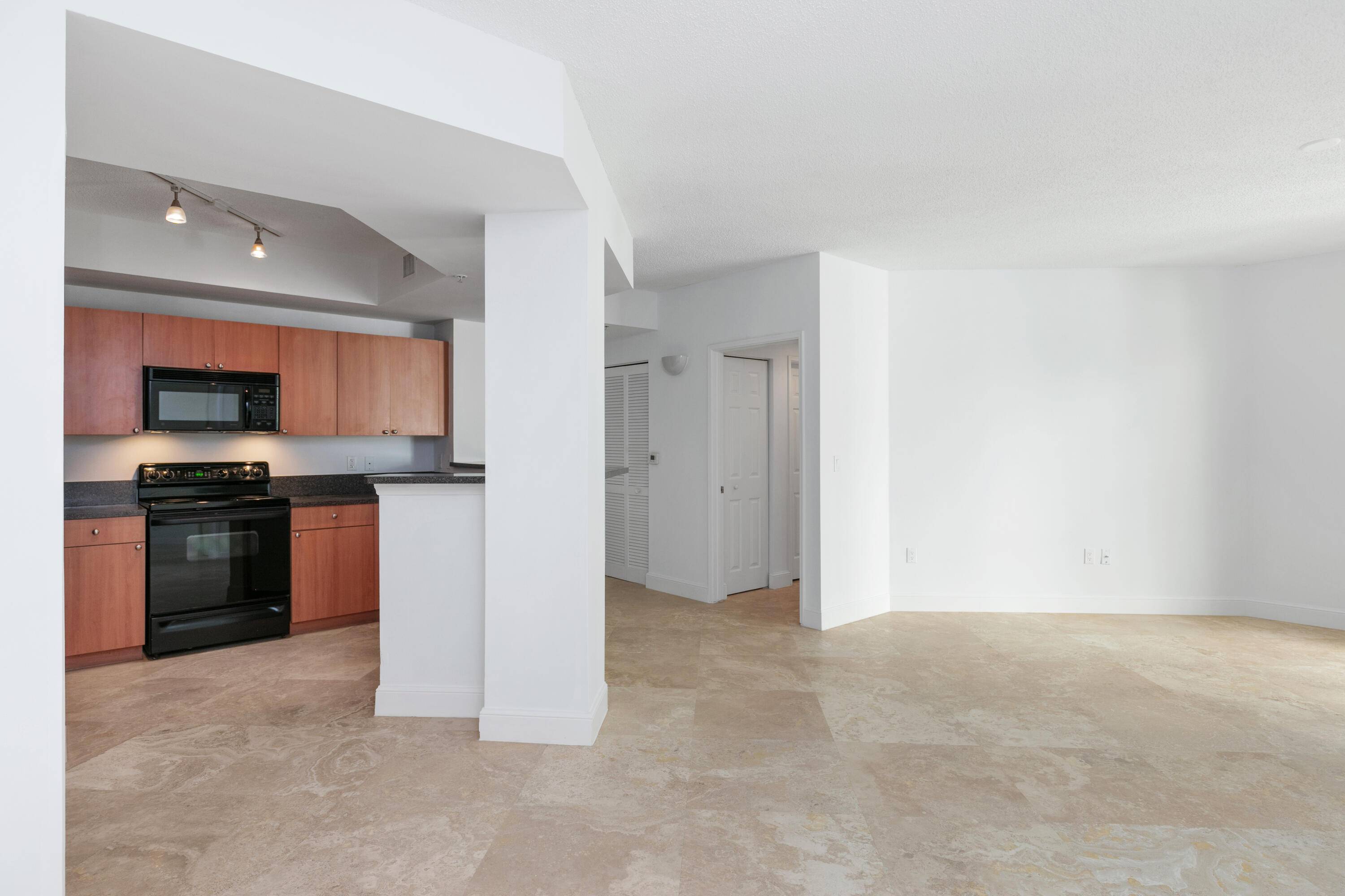 SELLER MOTIVATED Seize this chance to own a beautiful home at a remarkable value.