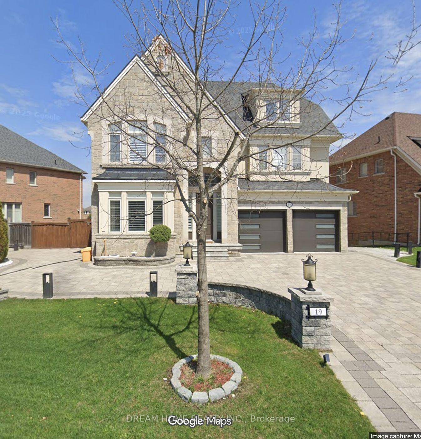 Beautiful and recently renovated 2 bedroom basement apartment with separate entrance in a quiet residential area.