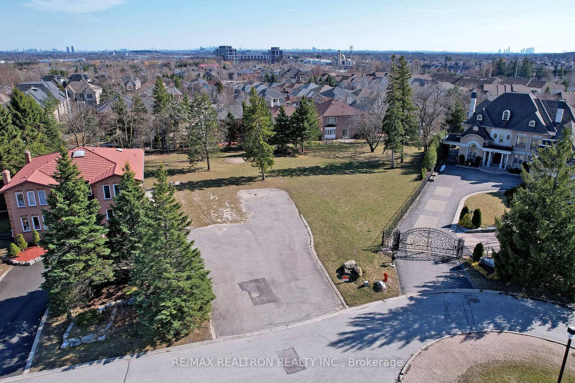 Attention Builders and Investors Best Location at Richmond Hill Pie shape Lot 60ft x 200ft 222ft width at back Stunning mature trees located on a cul de sac Can build ...