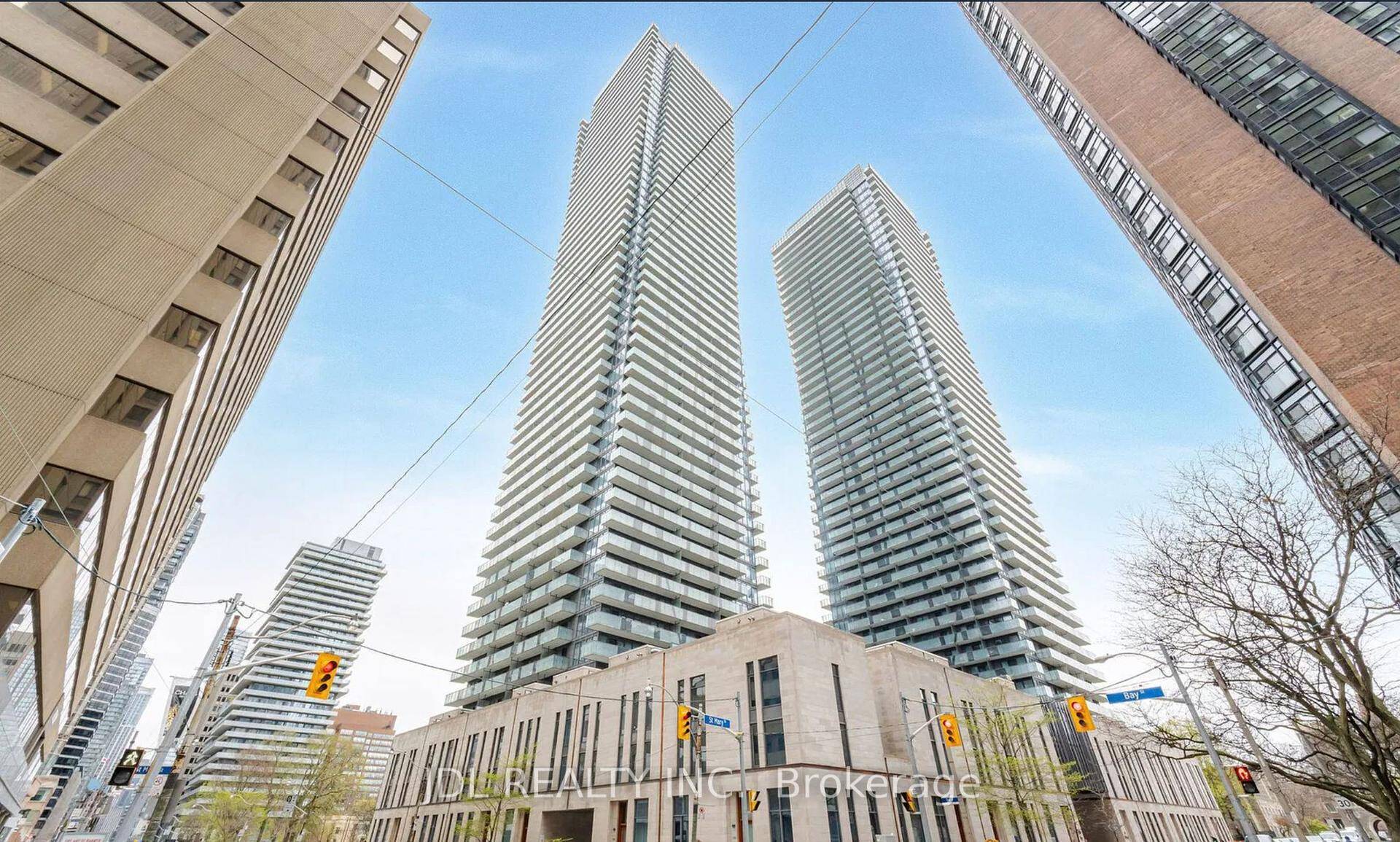 Exquisite 1 Bedroom Plus Den Suite At Prestigious U Condominiums.