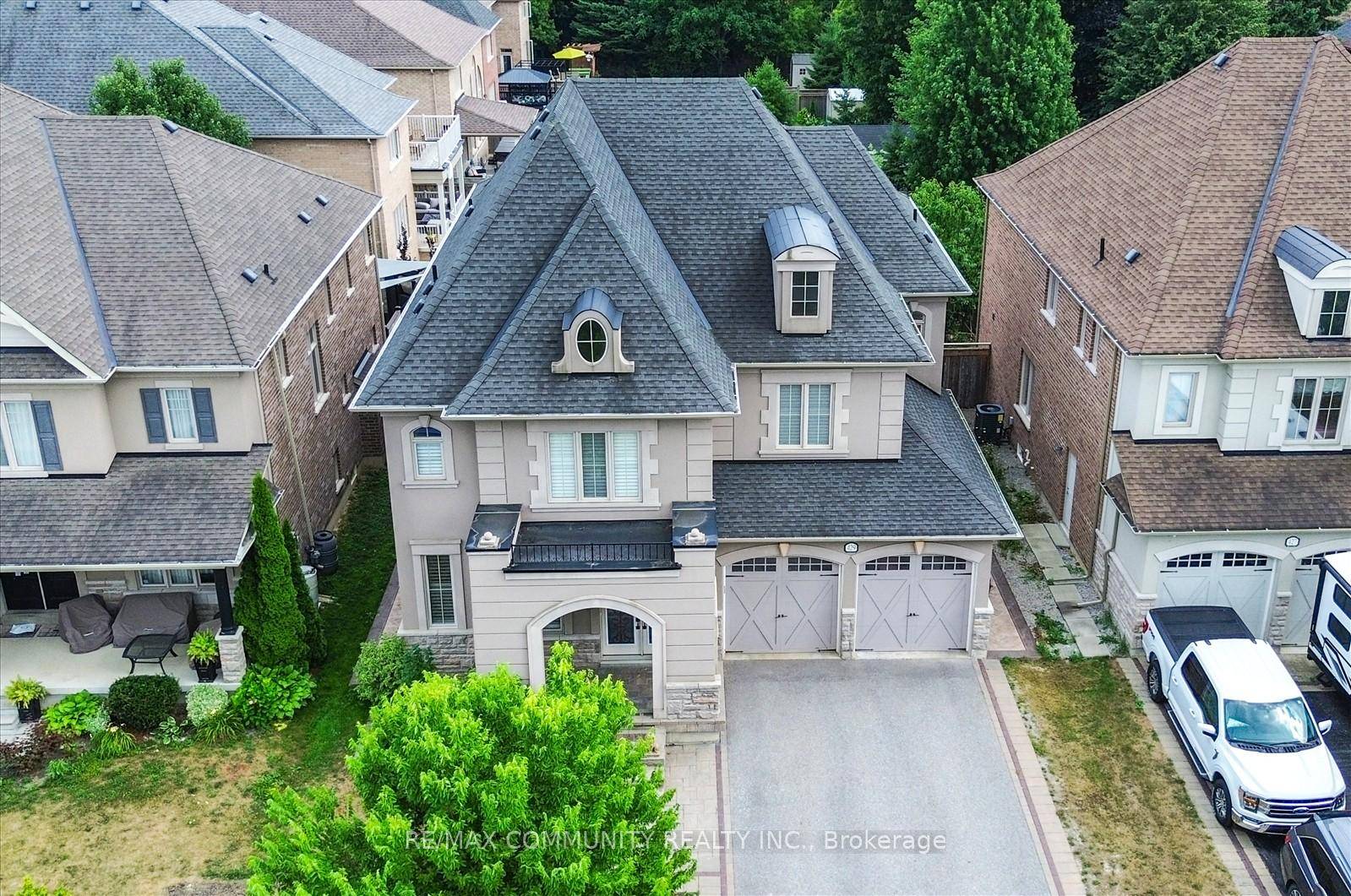 Welcome to this beautiful home in Rosebank.