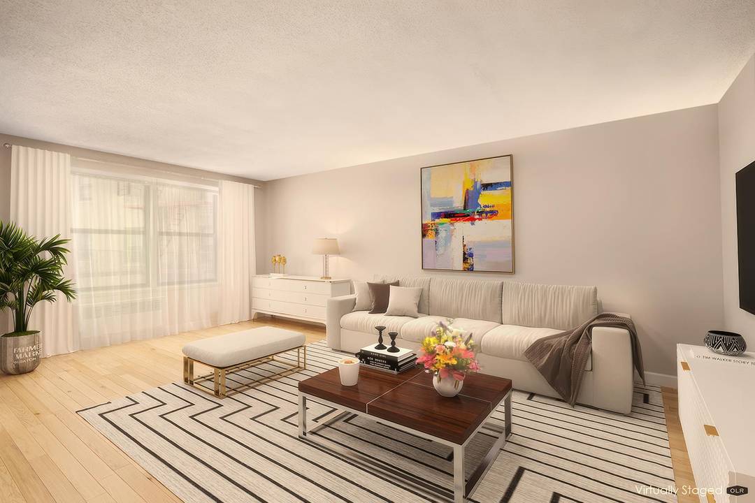 Priced to Sell ! Homeowner s Dream !