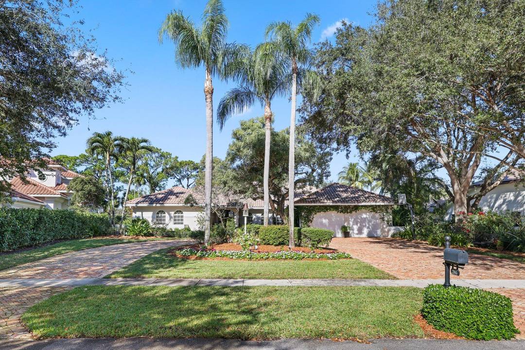 This is an exceptional opportunity to own a spacious five bedroom, four bathroom residence located on one of the larger lots in Boca Bath and Tennis Club, a highly desirable ...