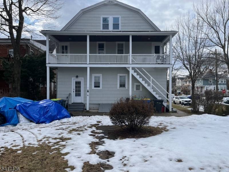 Five unit investment property in a great Somerville location close to Main St, Courthouse, Somerville train station and Bridgewater Commons Mall.