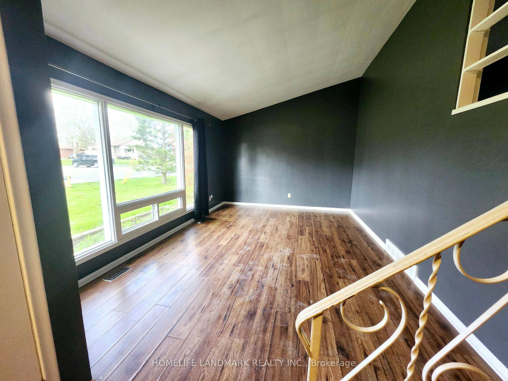 Spacious 3 3 Bed, 2 Bath Home for Rent Ideal for Families amp ; Brock Students !