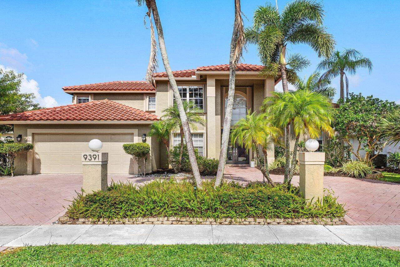 Beautiful 4 Bed, 3 Bath Lakefront Pool Home in Gated Boutique CommunityLocated on a quiet cul de sac, this spacious and updated 4 bedroom, 3 bathroom home offers the perfect ...