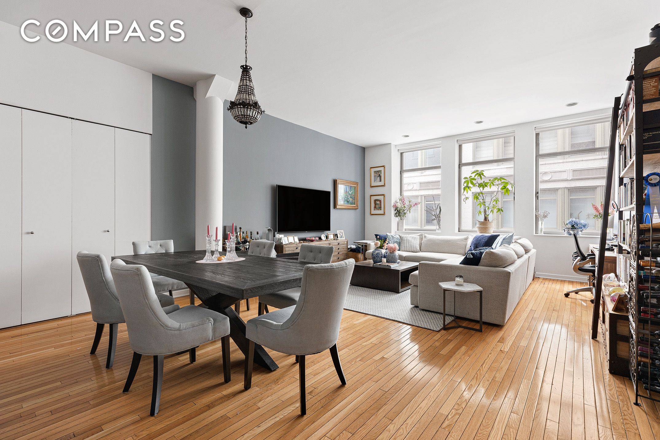 Welcome home to Residence 9Y, a 1, 055 square foot one bedroom loft in a full service building in the heart of Chelsea.