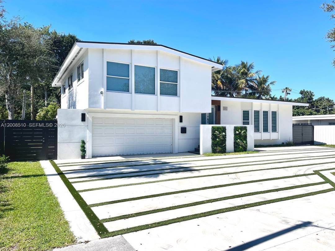 LOCATION ! ! ! Own this spectacular 5 BED, 3 BATH home in the decidable area of Ojus in FLORIDA.