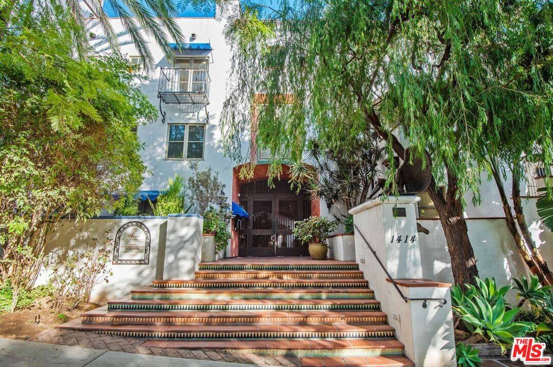 1414  N Harper Ave 3BR Hollywood Hills East La