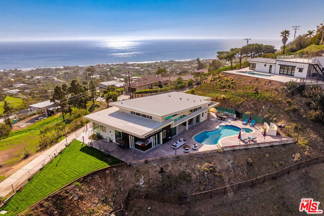 5416   Horizon Dr 3BR Malibu La
