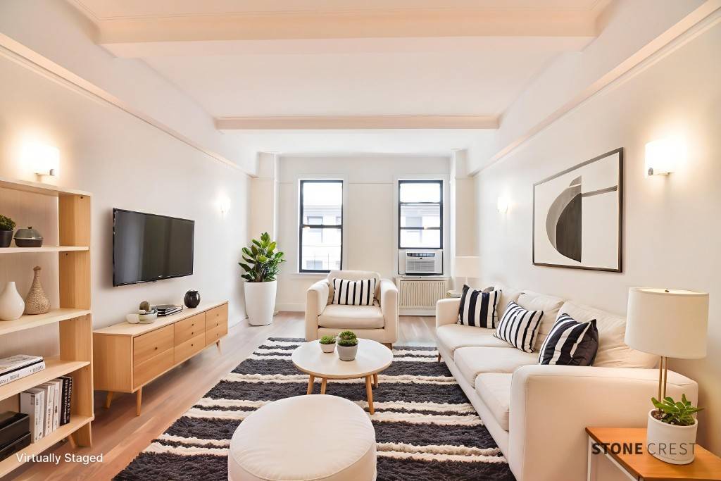 Full Service Doorman, Spacious 4 Bedroom, 3 Bathroom Apartment located in the heart of the Upper West Side !