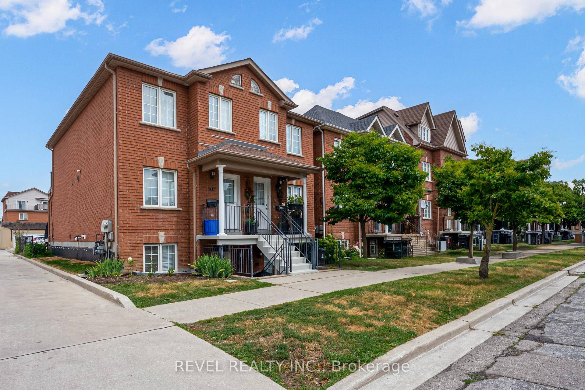 Welcome To 98 Connolly Street A Bright And Airy One Bedroom, One Bathroom Main Level Townhome With Soaring Ceilings And An Open Concept Layout That Maximizes Space And Natural Light.