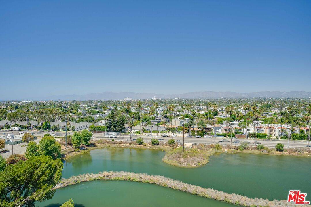 4265 Marina City 1BR Marina Del Rey La